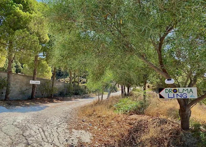 Drolma Ling Nature * Theológos